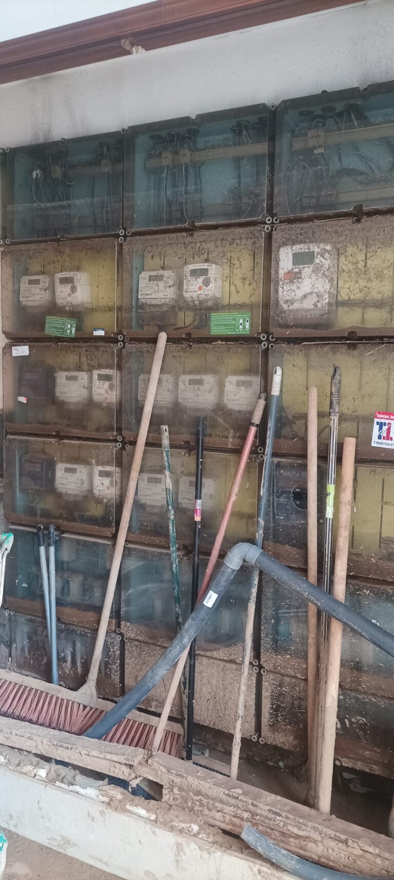 Cuándo contactar a un electricista​