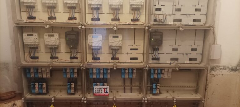 Limpieza de cuadros eléctricos en comunidades de propietarios