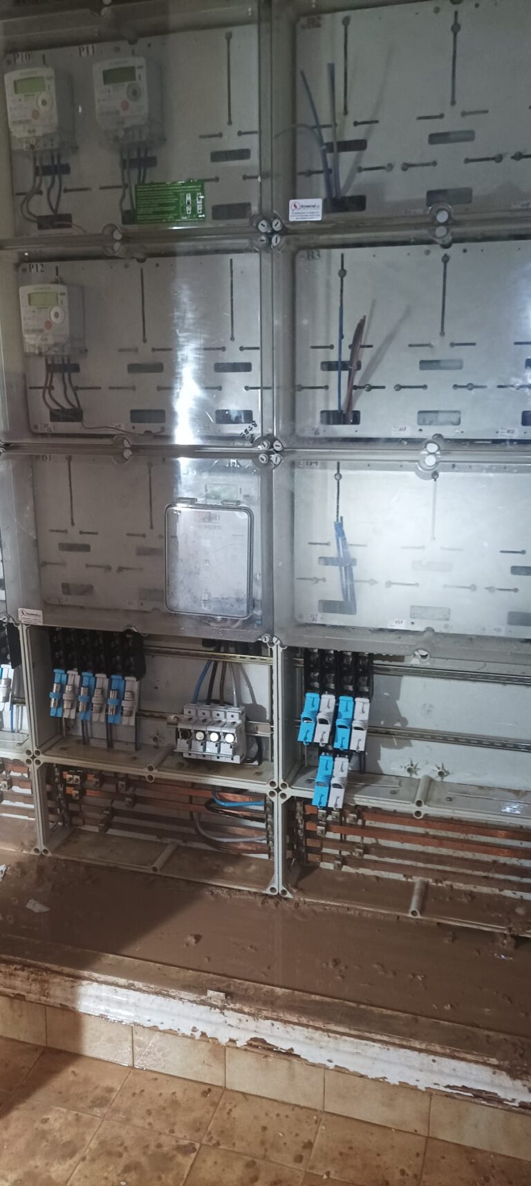 Limpieza de cuadros eléctricos en comunidades de propietarios