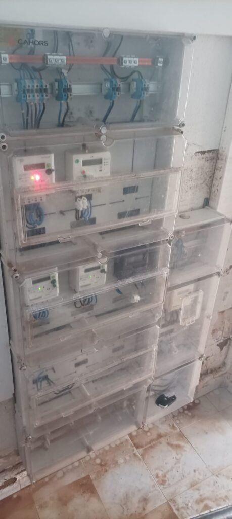 Limpieza de cuadros eléctricos en comunidades de propietarios