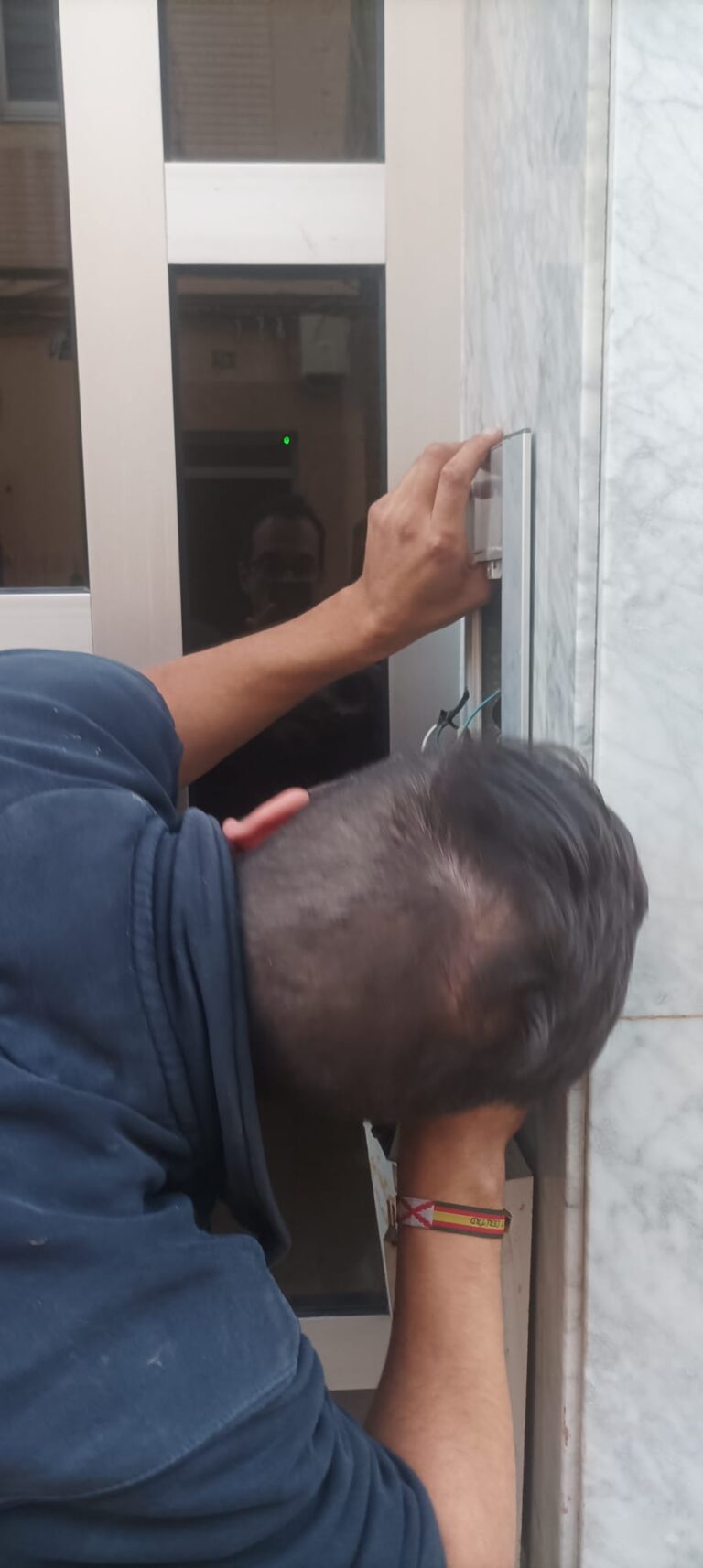 Reparación de telefonillos en Paiporta tras la DANA