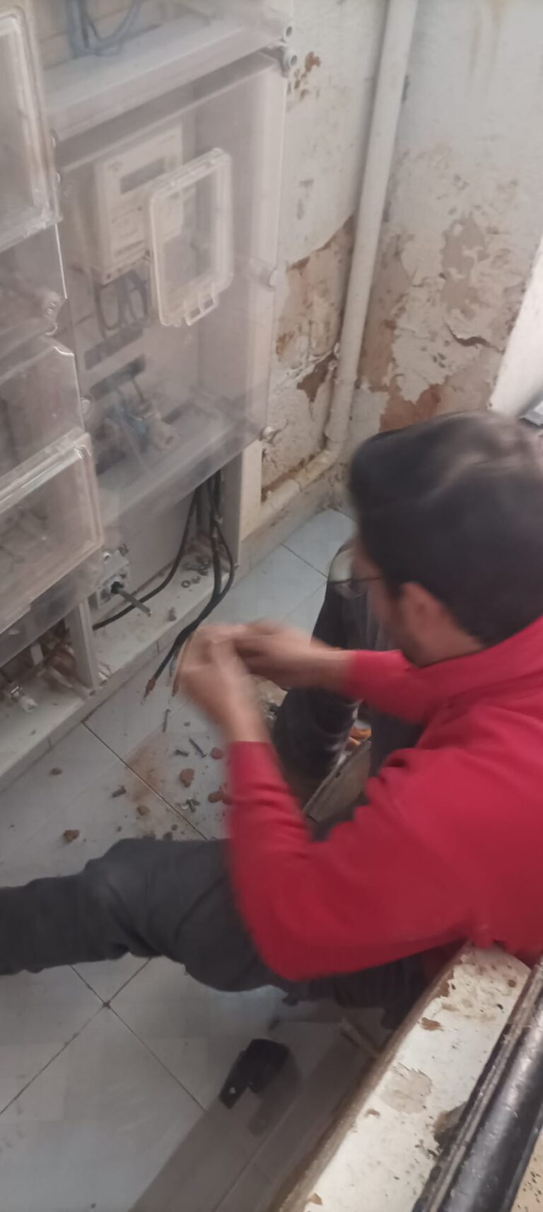 Sustitución de seccionador afectado por la DANA