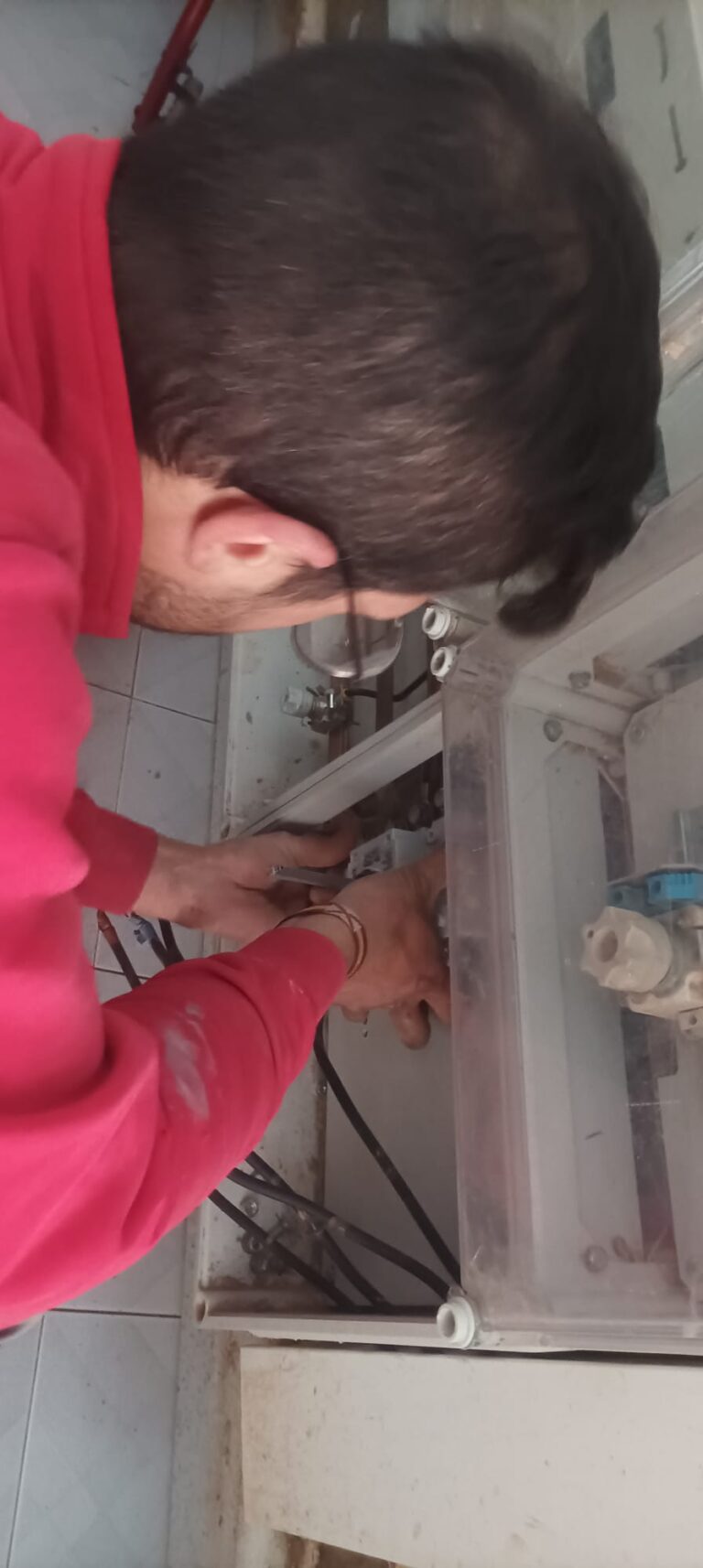 Sustitución de seccionador afectado por la DANA