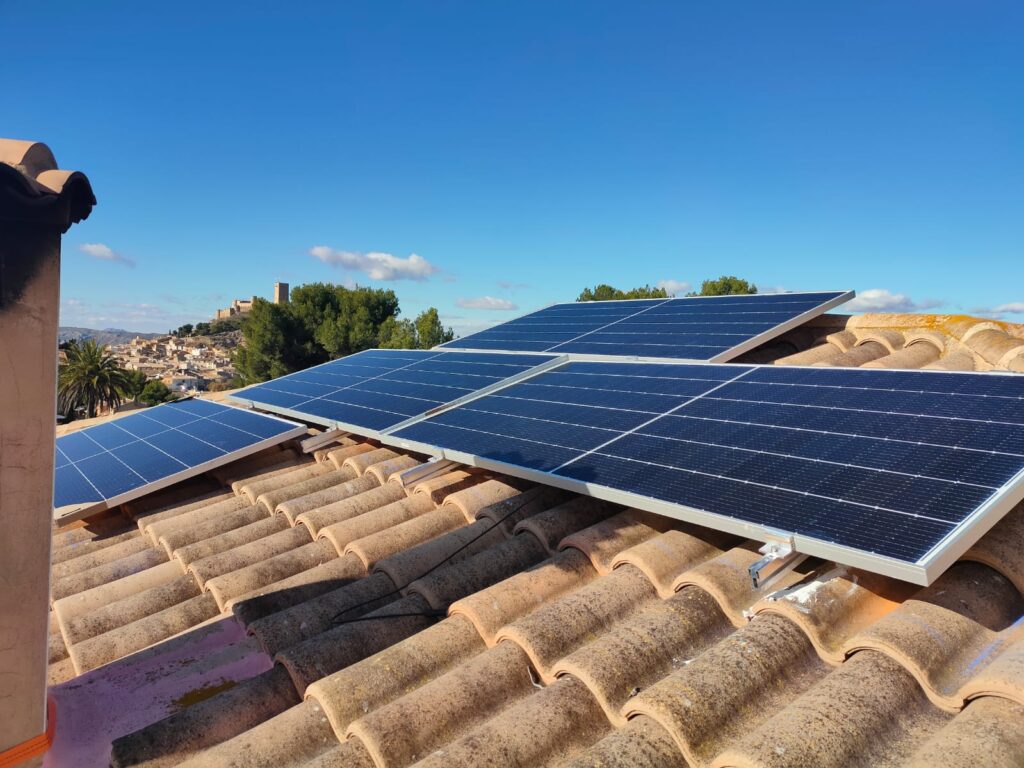 Instalación solar para autoconsumo en Biar